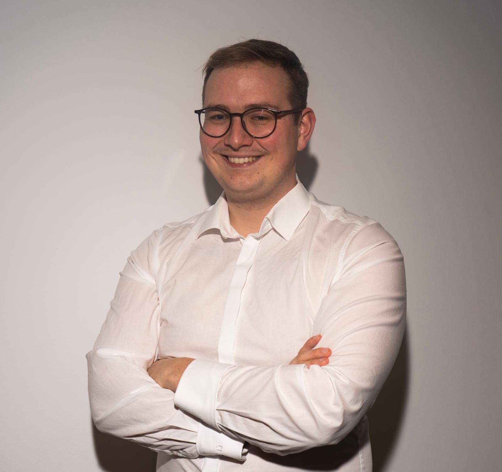 Julian Dak — dein Ansprechpartner